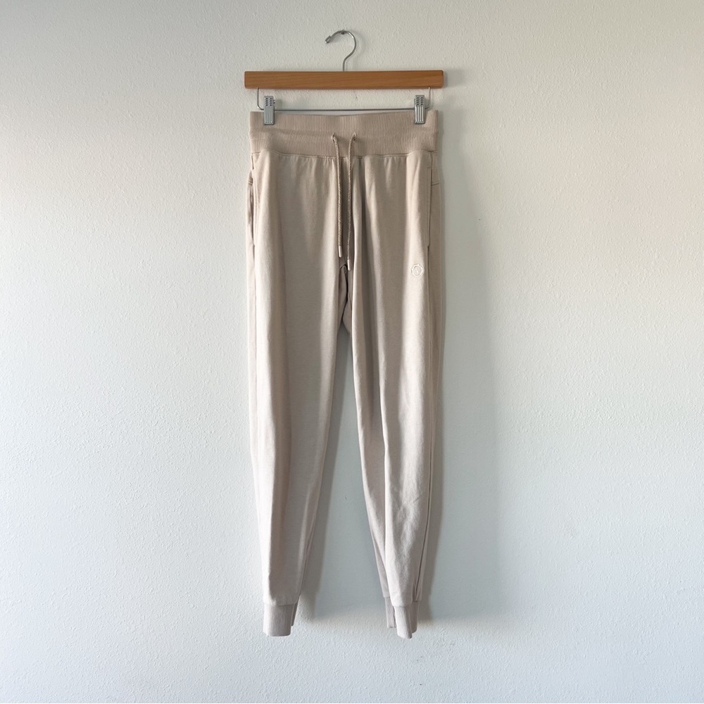 PAKA | Women’s EveryDay Joggers in Ivory | S